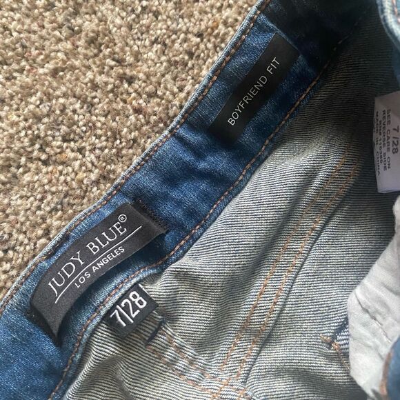 Judy Blue Boyfriend Fit Jeans Distressed Womens Size 7 28 Stretchy Raw Ankle - Picture 9 of 10